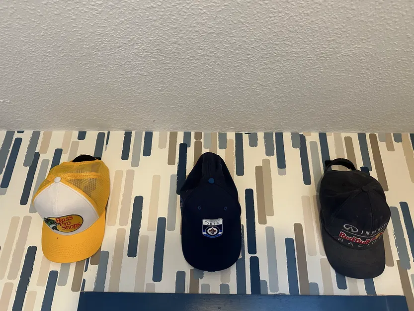 Móc Treo Nón - Image 1