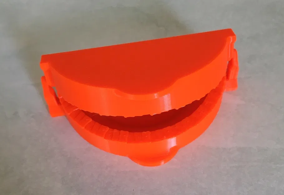 Khuôn Làm Bánh Xếp Kiểu Empanada - Image 1