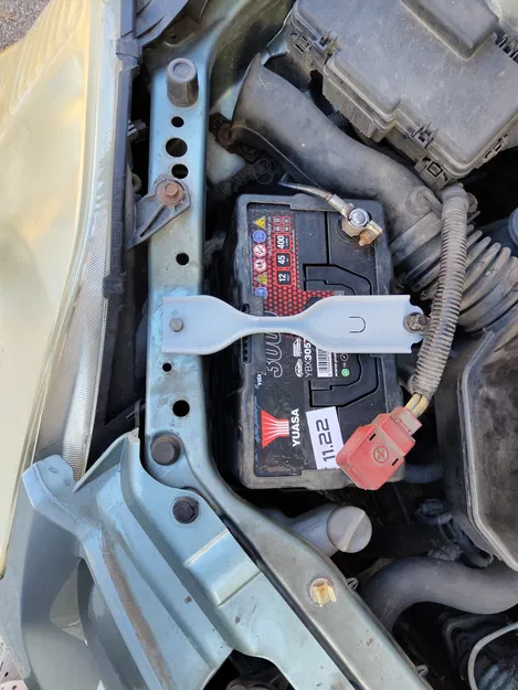 Chân đế pin Honda Civic 2003 - Image 1