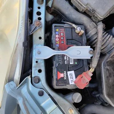 Chân đế pin Honda Civic 2003