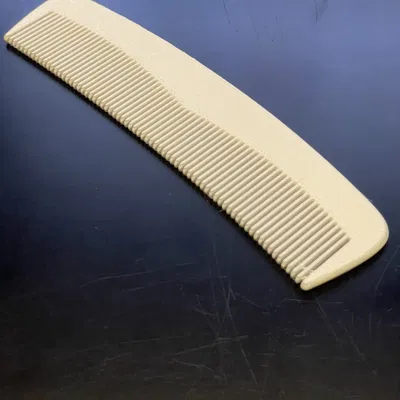 Lược Răng Sắc Bén Bo Tròn bởi Ivosus