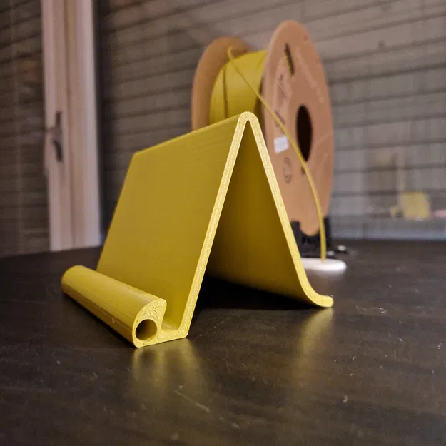 Kệ đỡ máy tính bảng kiêm chỗ cất bút S pen - Image 1