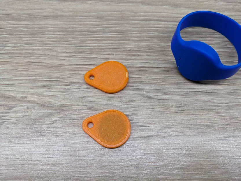 Vỏ Chìa Khóa Keychain Cho Chip RFID Từ Vòng Đeo Tay - Image 1