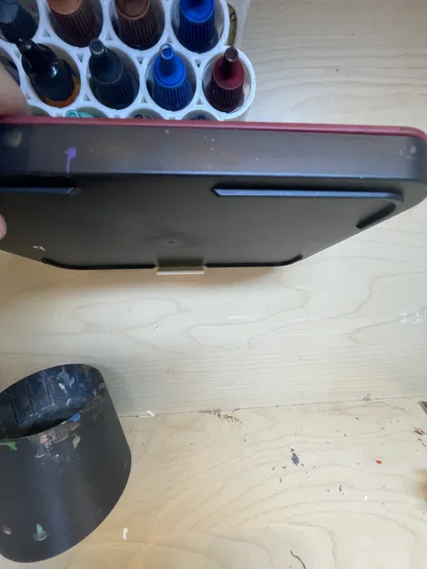 Giá treo tường "kệ nổi" cho khay ướt Army Painter - Image 12