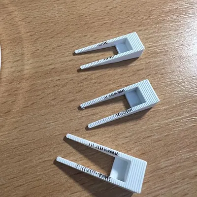 Dụng Cụ Mở Đầu Báo Khói Gira DualQ