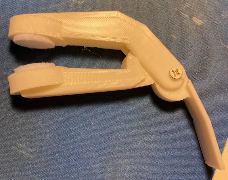 Kẹp Giữ Túi Rác Cho Thùng Rác Nhà Bếp - Image 2