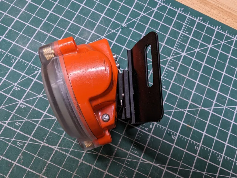 Pát Kẹp Dây Nón Cho Đèn Thợ Mỏ - Image 9