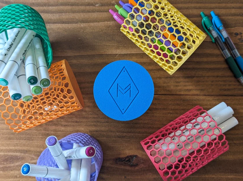 Hộp đựng bút chì, bút mực, bút dạ hình tổ ong - Image 1