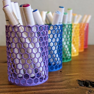 Hộp đựng bút chì, bút mực, bút dạ hình tổ ong