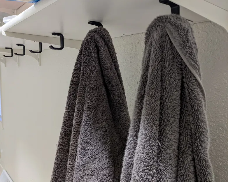 Móc Treo Dưới Kệ Tiện Lợi - Image 1