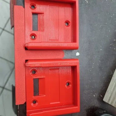 Giá đỡ pin Bosch 18V kèm bộ gá