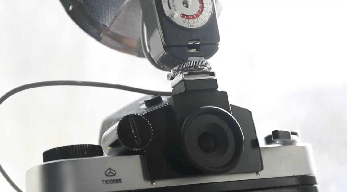 Giá đỡ đèn flash cho Kiev 6C - Image 1