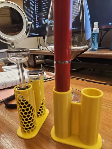 Chân Đế Giữ Nút Rượu Vang - Image 1