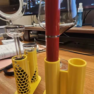 Chân Đế Giữ Nút Rượu Vang