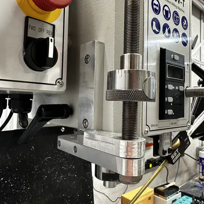 Chặn sâu mũi khoan PM728-VT có đèn LED