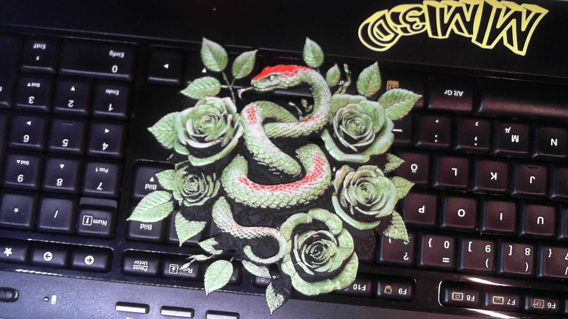 Tranh Hoa Hồng và Rắn (Hueforge) - Image 3