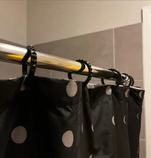 Nhẫn Treo Màn Hình Tắm Kiểu Kim Cương - Image 1