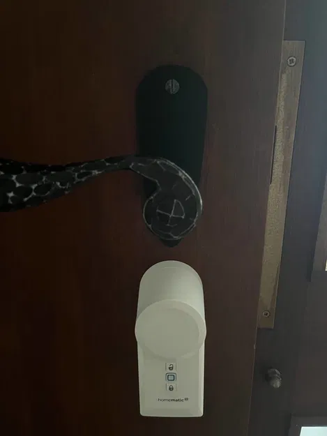 Nắp Che Tay Nắm Cửa - Image 1