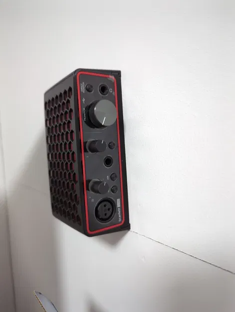 Giá đỡ Focusrite Solo Gen 3 (Gắn Tường/Dưới Bàn) Có 3 Kiểu Vỏ - Image 2