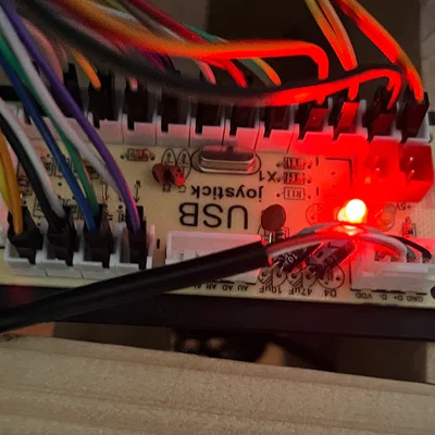 Giá Đỡ Bộ Điều Khiển USB Đơn Giản