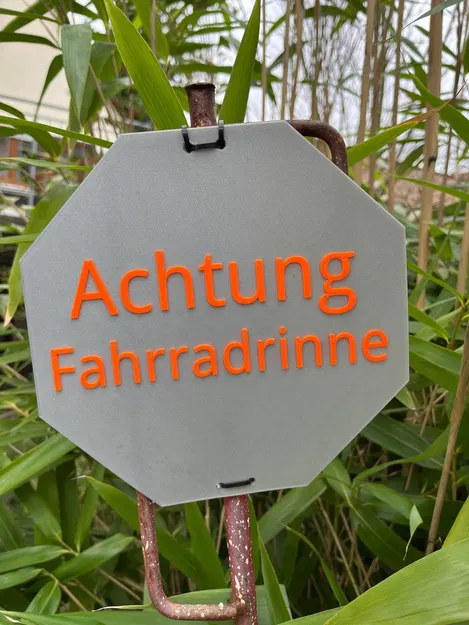 Biển báo cảnh báo "Achtung Fahrradrinne" (Kênh xe đạp) - Image 1