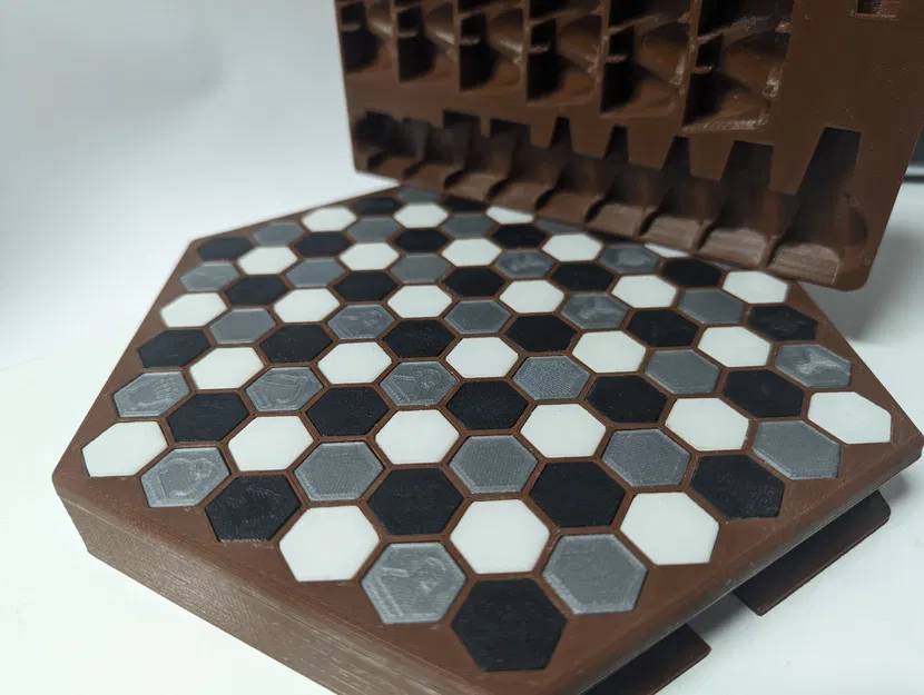 Bộ Cờ Vua Lục Giác Có Nam Châm - Image 1