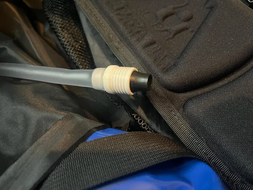 Adapter Đầu Nối Cho Túi Bơm Alpacka Raft - Image 1