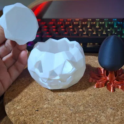 Mô Hình Bí Ngô "Low Poly Pumpkin Patty"