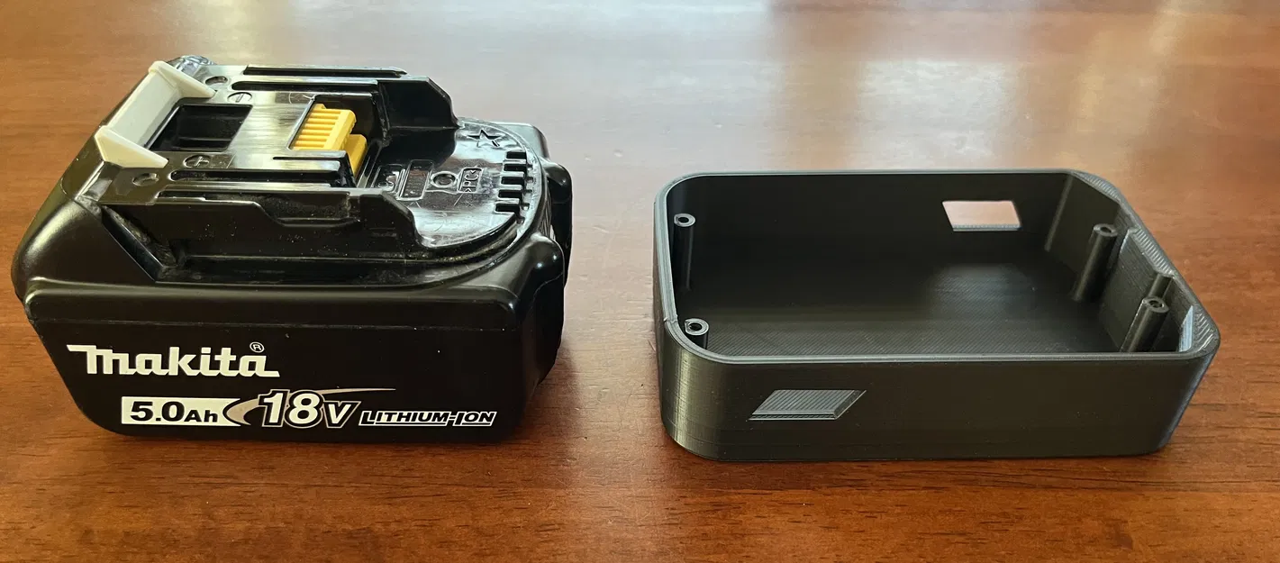 Vỏ pin Makita 18V kèm nam châm giữ pin/dụng cụ trên bề mặt kim loại - Image 1