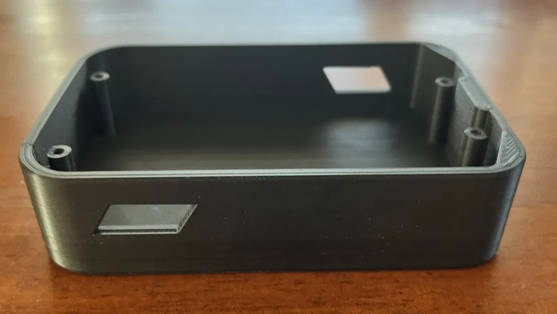 Vỏ pin Makita 18V kèm nam châm giữ pin/dụng cụ trên bề mặt kim loại - Image 8