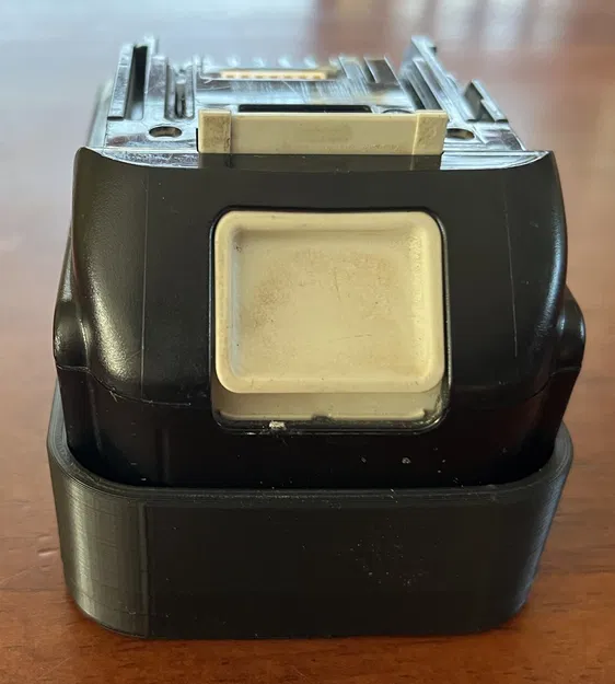 Vỏ pin Makita 18V kèm nam châm giữ pin/dụng cụ trên bề mặt kim loại - Image 11