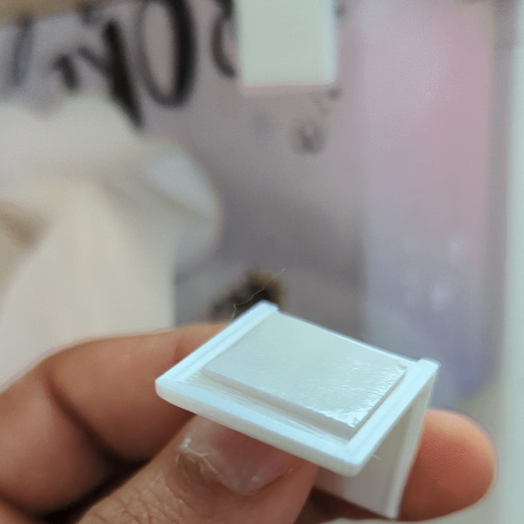 Móc Treo Hộp Giấy Ăn Giấu Kín - Image 1