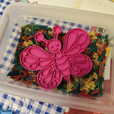 Bướm - Khay Cảm Giác