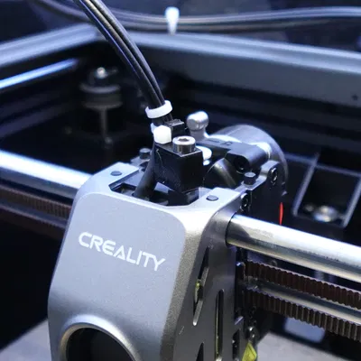 Thay thế dây xích cáp Creality K1