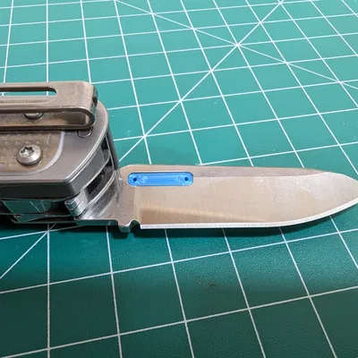 Lẫy Mở Leatherman Free T4 Thumbstud