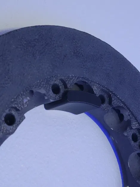 Móc treo đĩa phanh carbon F1 - Image 2