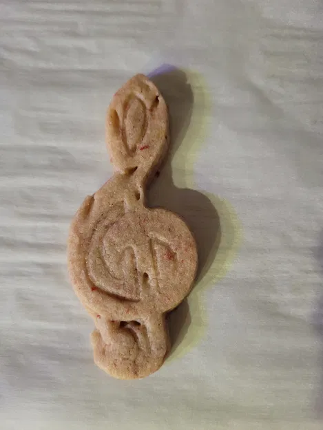 Khuôn Cắt Bánh Hình Nốt Nhạc Treble Clef - Image 1