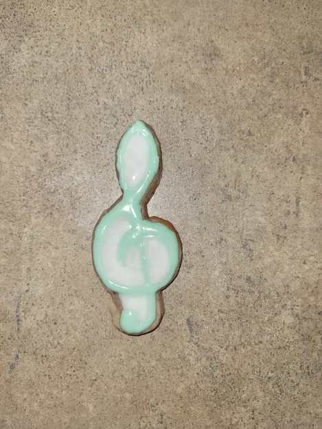 Khuôn Cắt Bánh Hình Nốt Nhạc Treble Clef - Image 2