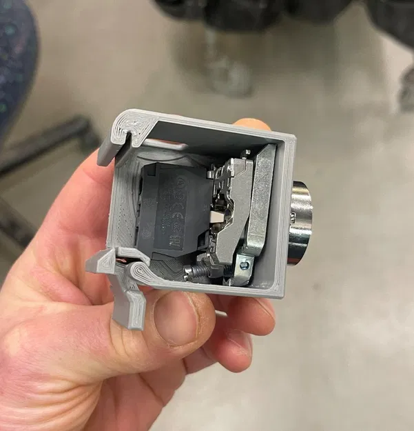 Nút bấm gắn ray DIN - Image 3