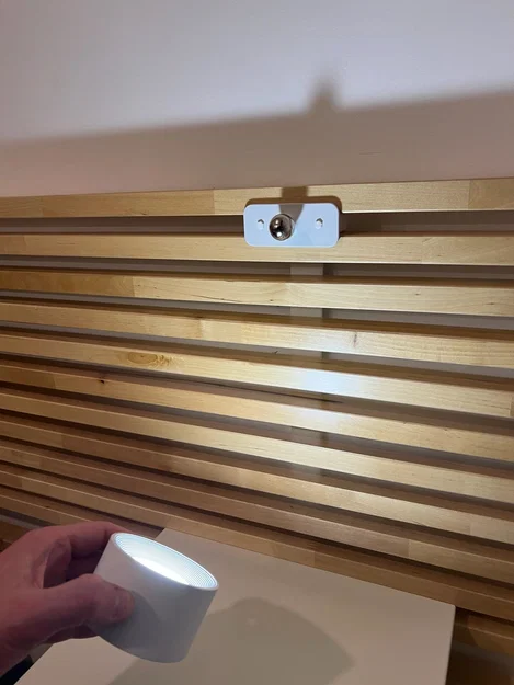 Đế Gắn Đèn LED Cho Đầu Giường Ikea Mandal - Image 4