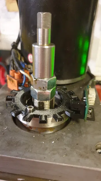 Vòng đếm RPM cho máy phay Warco WM16 - Image 1