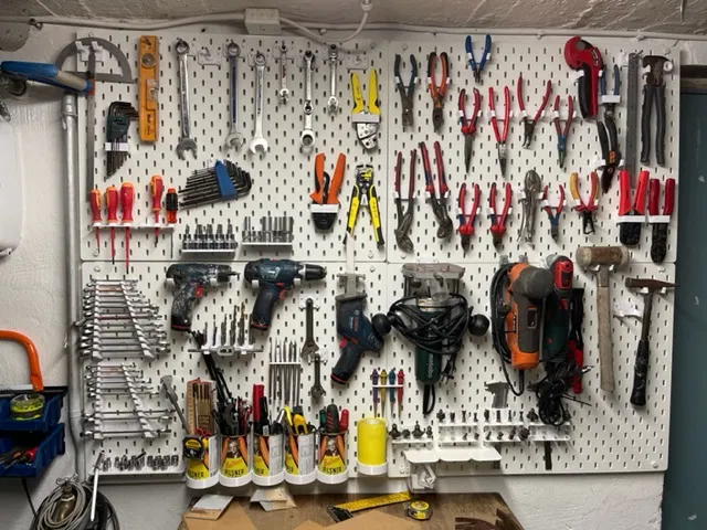 Kệ Đựng Lon "Bullens Korv" Cho Bảng Ghim Skadis - Image 3