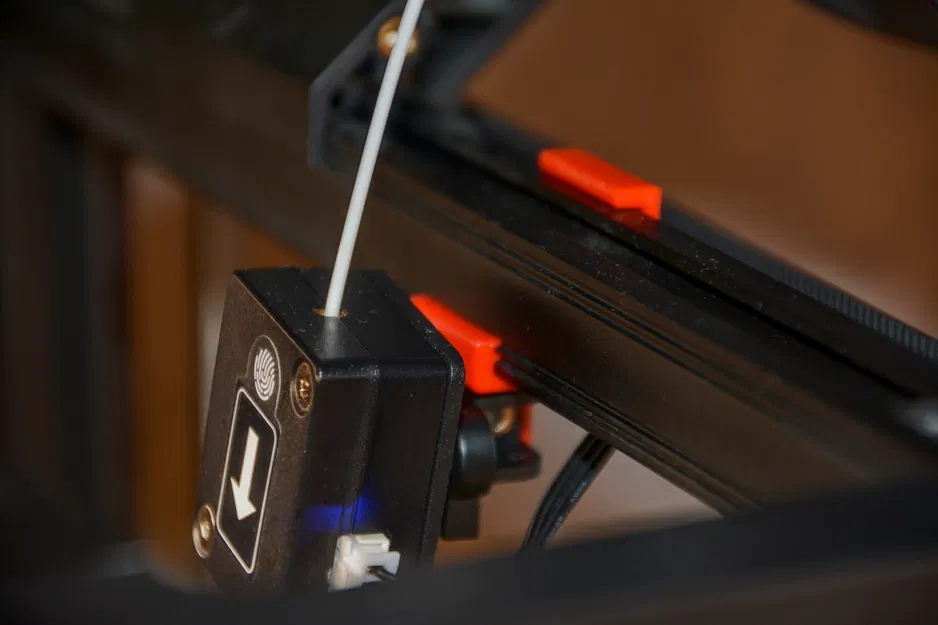 Giá đỡ cảm biến nhựa sợi cho Ender 3 S1 pro - Image 1