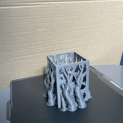 Chân Cắm Bút Hoa Văn Voronoi