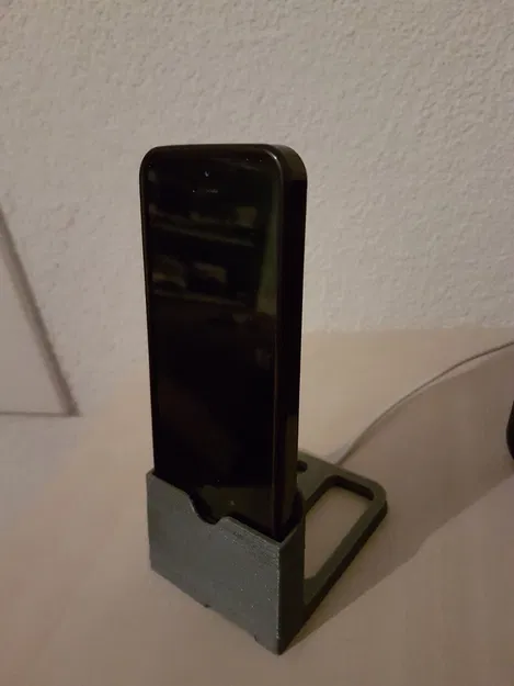 Đế điện thoại iPhone 5 cho điện thoại có ốp lưng - Image 1