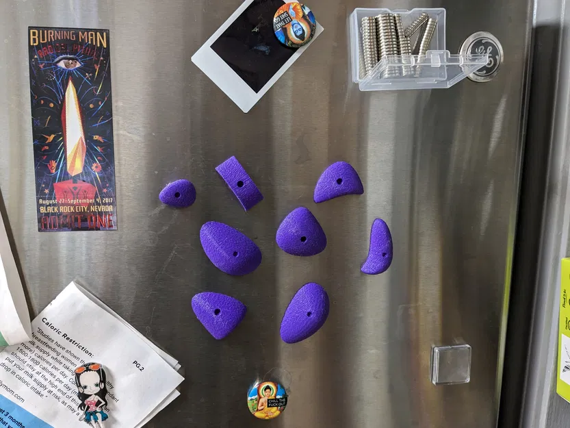 Nam Châm Trụ Leo Núi Cho Tủ Lạnh - Image 1