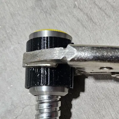 Dụng Cụ Tháo Ống Nước Đầu Sen Tắm