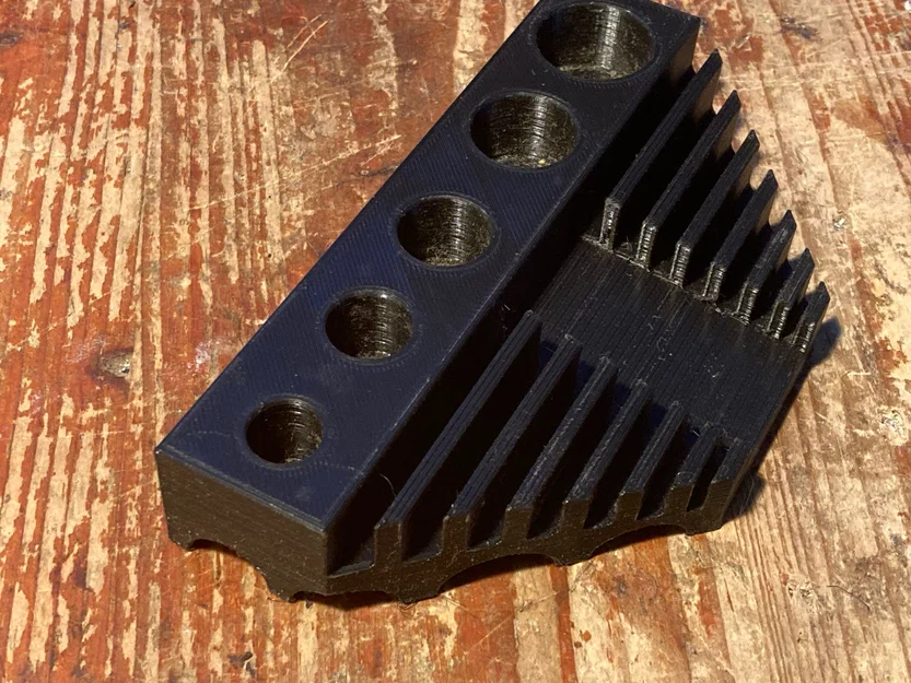 Đế Cắm Bàn Giữ Cờ Lê Đa Năng - Image 3