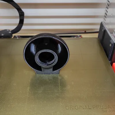 Máng uống nước cho gà và gà con gắn tường bằng chai PET