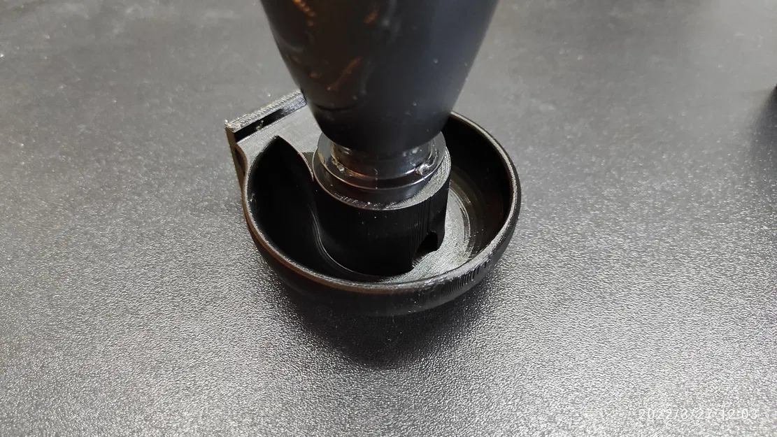 Máng uống nước cho gà và gà con gắn tường bằng chai PET - Image 7